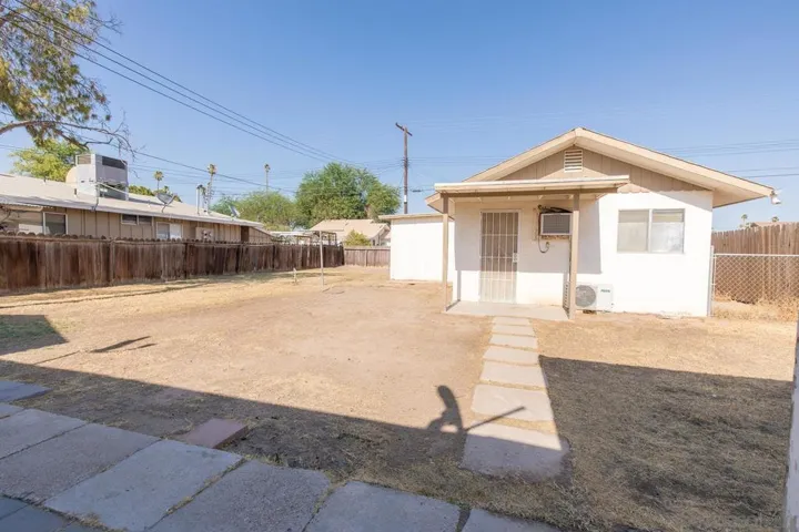 582 Fern Ave, Holtville, California 92250