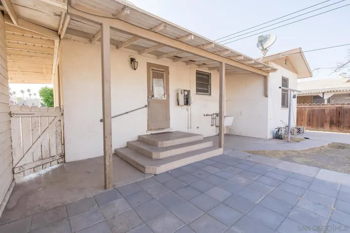 582 Fern Ave, Holtville, California 92250