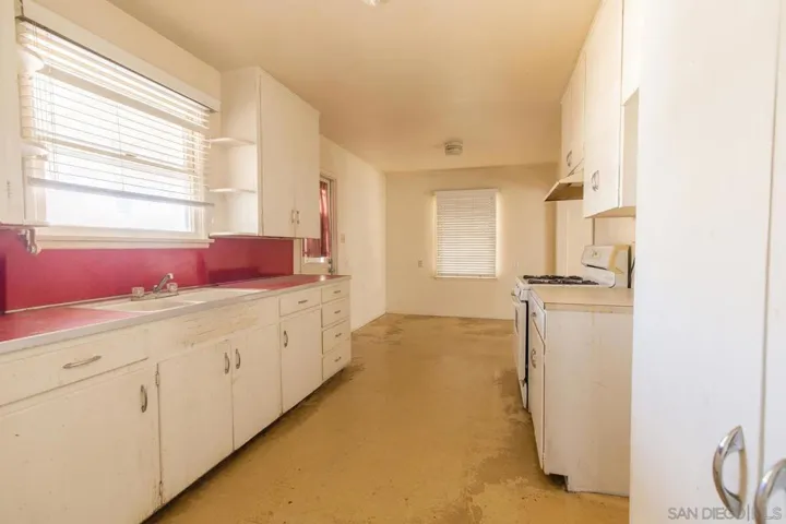 582 Fern Ave, Holtville, California 92250