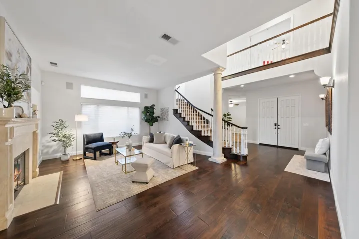 12219 Oakview Way, San Diego, California 92128
