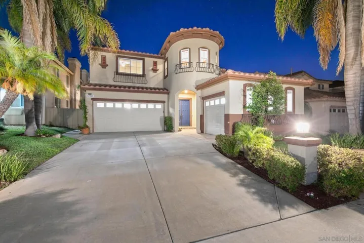 12219 Oakview Way, San Diego, California 92128