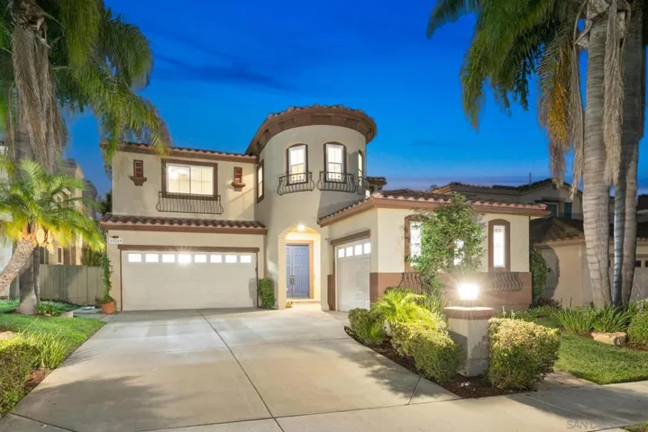 12219 Oakview Way, San Diego, California 92128
