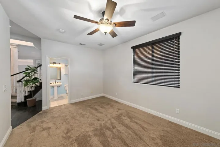 12219 Oakview Way, San Diego, California 92128