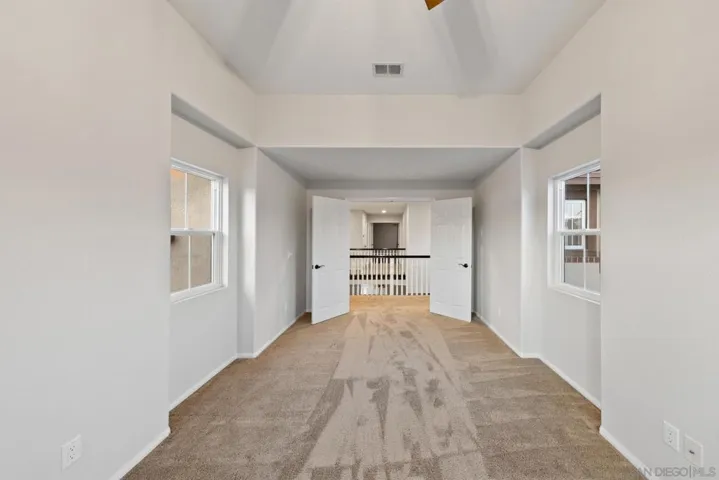 12219 Oakview Way, San Diego, California 92128