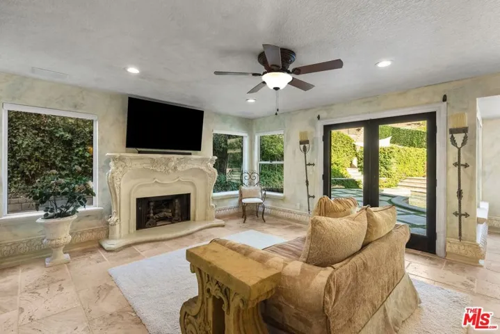 28766 Kathleen Avenue, Santa Clarita, California 91390