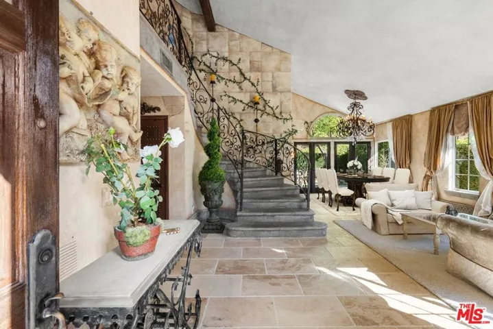 28766 Kathleen Avenue, Santa Clarita, California 91390