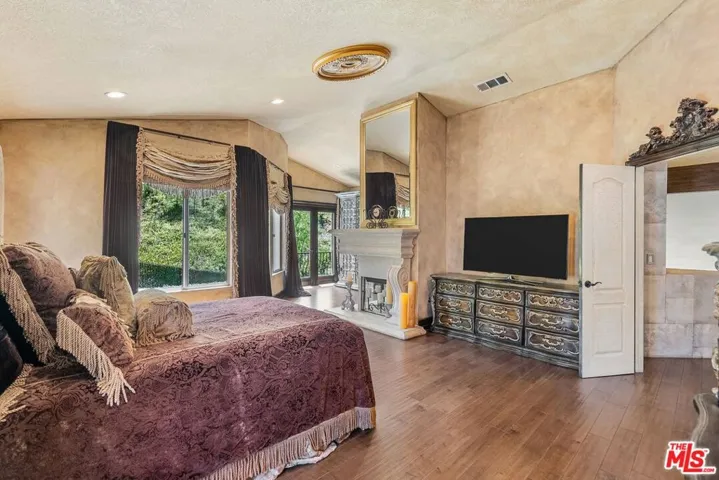 28766 Kathleen Avenue, Santa Clarita, California 91390