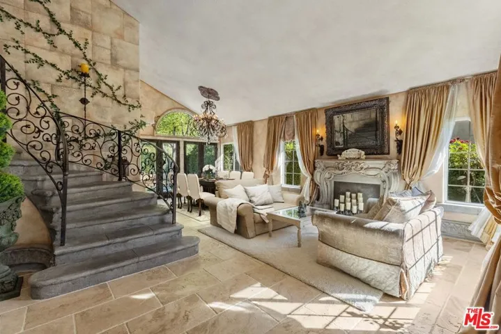 28766 Kathleen Avenue, Santa Clarita, California 91390