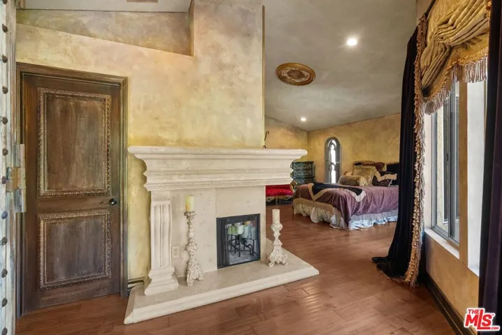 28766 Kathleen Avenue, Santa Clarita, California 91390