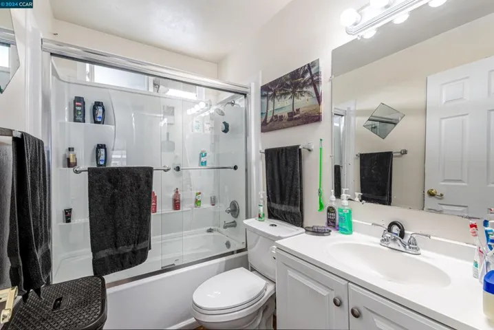 70 Blackwood Ct, San Pablo, California 94806