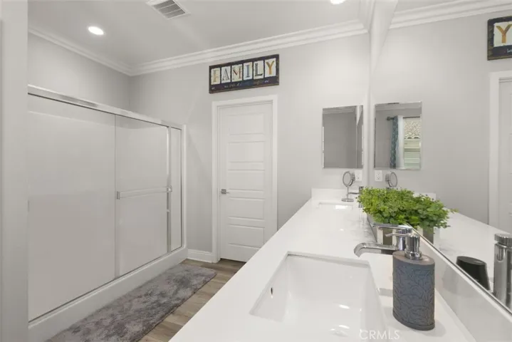 1332 Laurlhurst Hts., San Jacinto, California 92582