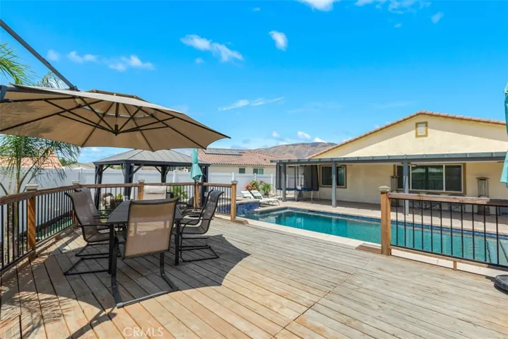 1332 Laurlhurst Hts., San Jacinto, California 92582