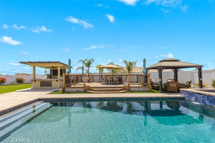 1332 Laurlhurst Hts., San Jacinto, California 92582