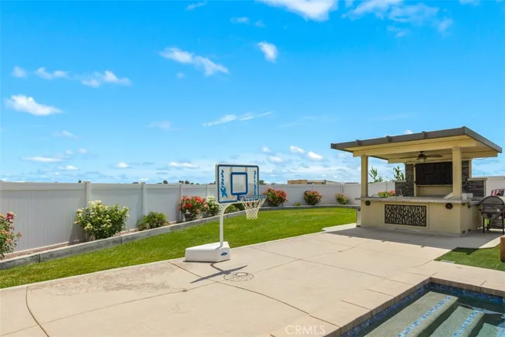 1332 Laurlhurst Hts., San Jacinto, California 92582