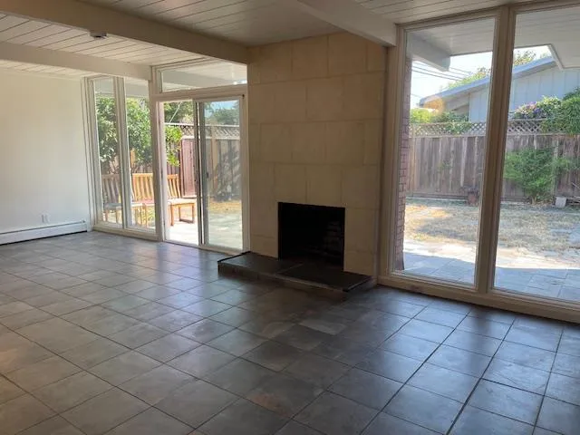 490 Thompson Avenue, Mountain View, California 94043