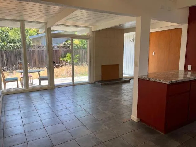 490 Thompson Avenue, Mountain View, California 94043