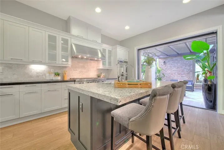 42 Swift, Lake Forest, California 92630