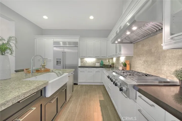 42 Swift, Lake Forest, California 92630