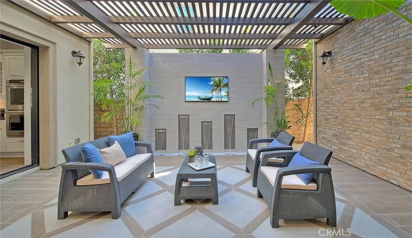 42 Swift, Lake Forest, California 92630