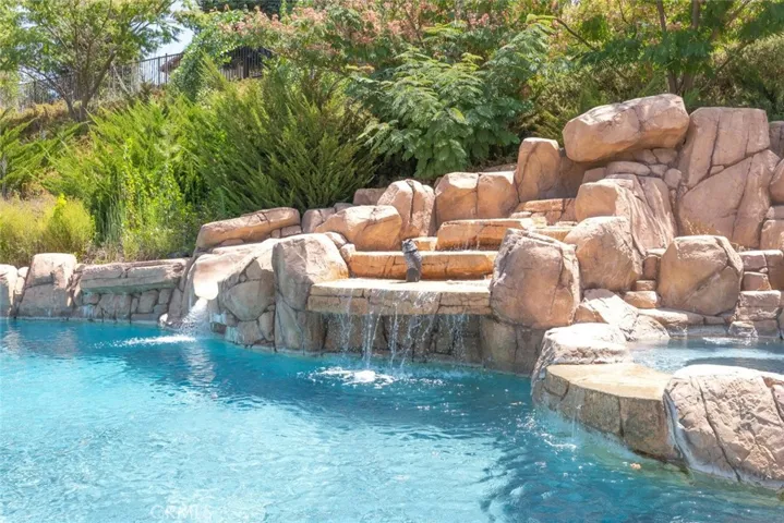 25730 Woods Court, Corona, California 92883