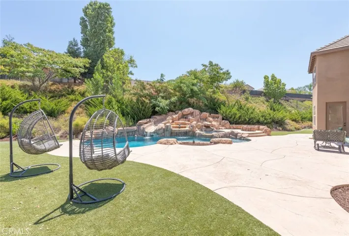25730 Woods Court, Corona, California 92883