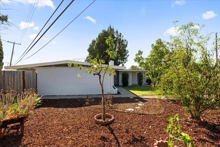 1596 Berksford Way, San Jose, California 95127