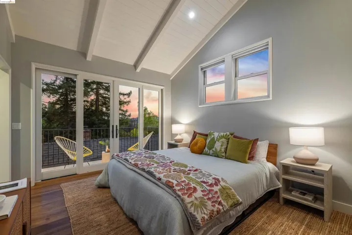217 Capricorn Ave, Oakland, California 94611