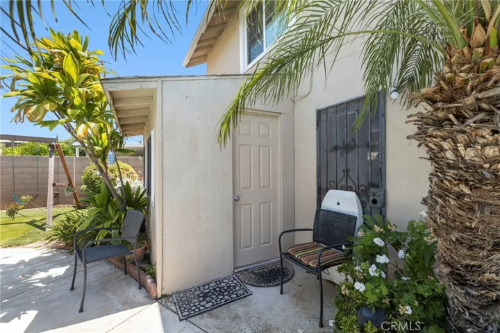 Small built-on used as a hair salon, office, pool storage area or a changing room over the years.