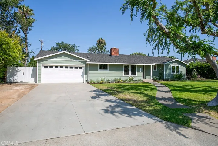 Welcome to 12441 Country Lane!