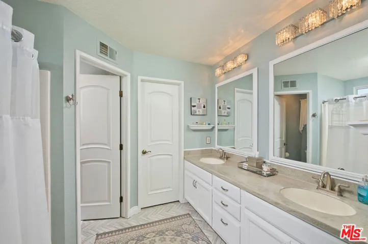 39208 Beacon Lane, Palmdale, California 93551