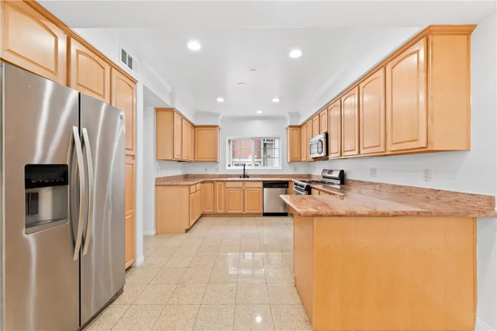 1616 N Verdugo Road 105, Glendale, California 91208