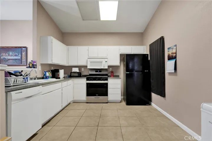 10888 Wakefield Street E, Adelanto, California 92301