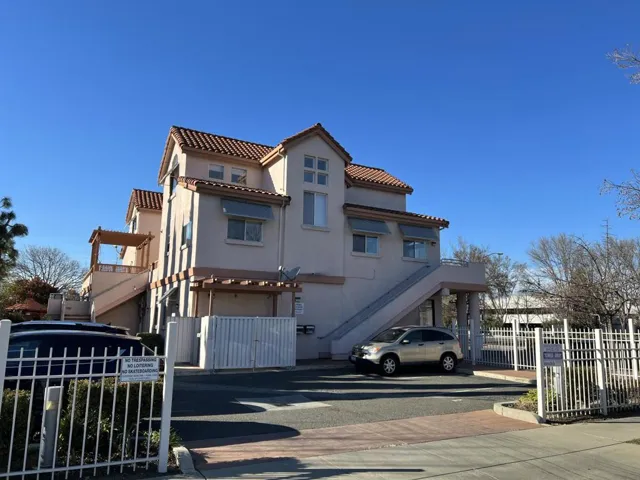 19028 Stevens Creek Boulevard 3, Cupertino, California 95014