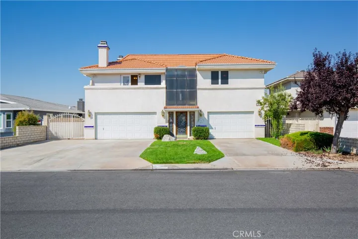 13630 Sea Gull Drive, Victorville, California 92395