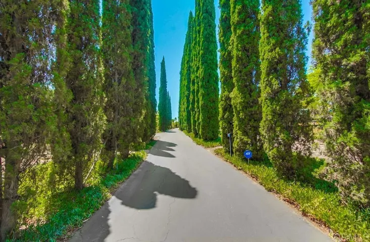 2011 Green Canyon Road, Fallbrook, California 92028
