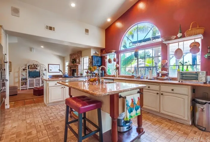 2011 Green Canyon Road, Fallbrook, California 92028