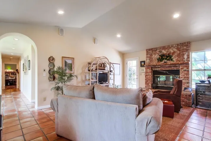 2011 Green Canyon Road, Fallbrook, California 92028