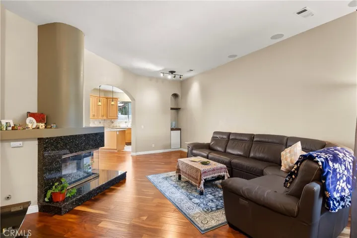 26256 Glendon Lane, Laguna Hills, California 92653