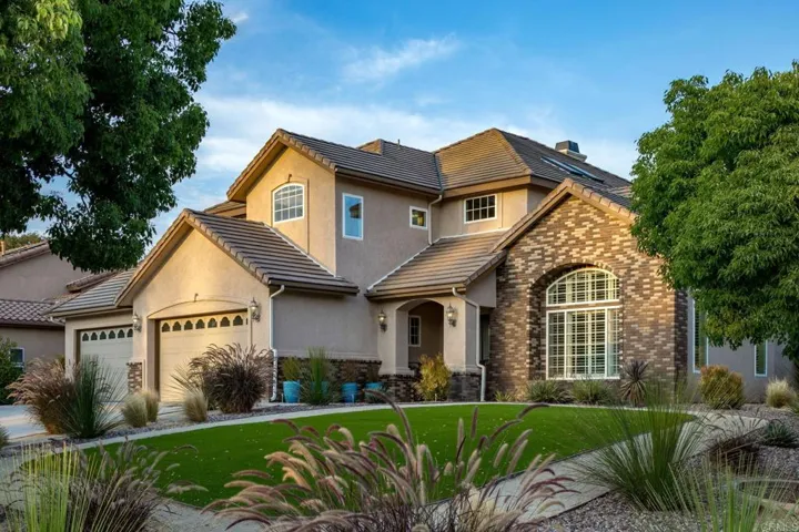 2958 Canyon Road, Escondido, California 92025