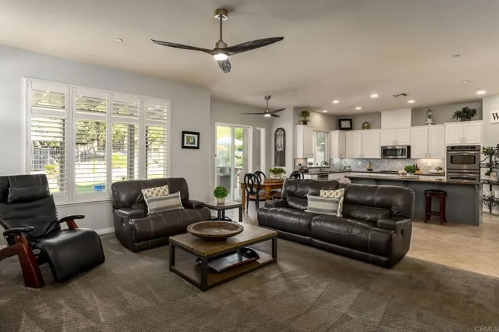 2958 Canyon Road, Escondido, California 92025