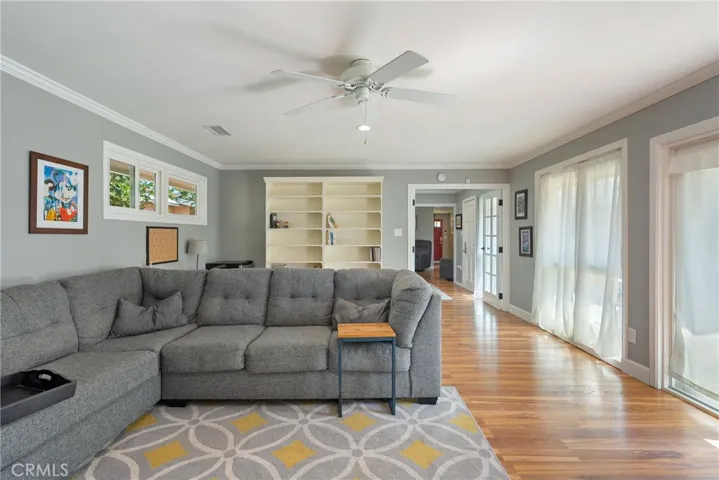 3490 E La Jara Street, Long Beach, California 90805