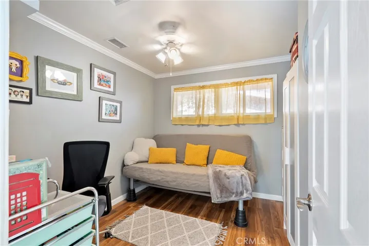 3490 E La Jara Street, Long Beach, California 90805