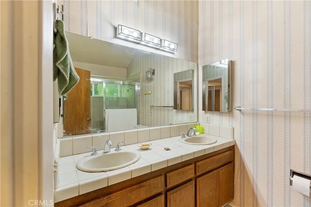 103 Esperanza Avenue H, Sierra Madre, California 91024 home-pic-31