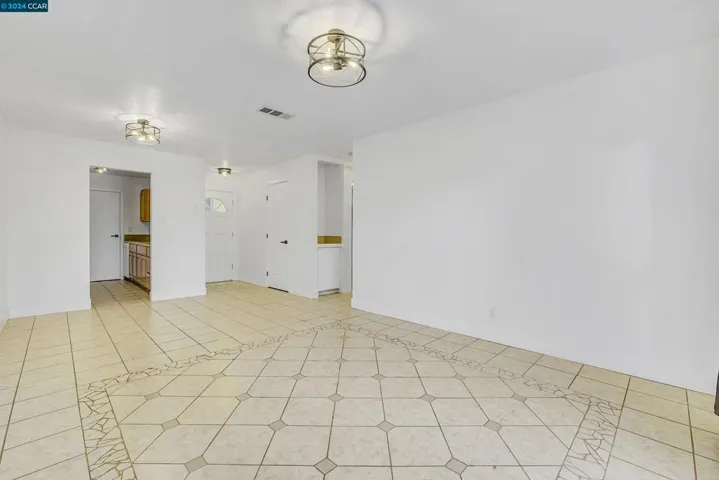 2101 Banyan Way, Antioch, California 94509
