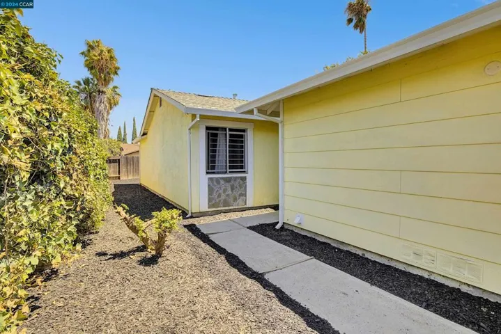 2101 Banyan Way, Antioch, California 94509