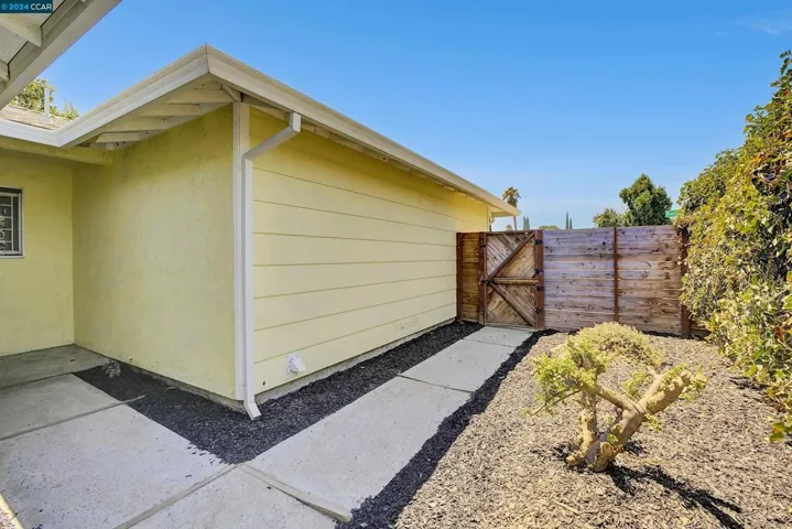 2101 Banyan Way, Antioch, California 94509