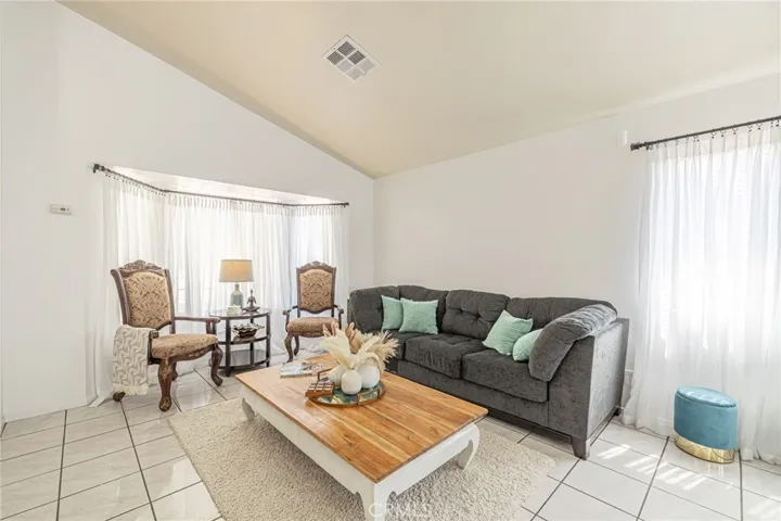 5744 E Avenue R11, Palmdale, California 93552