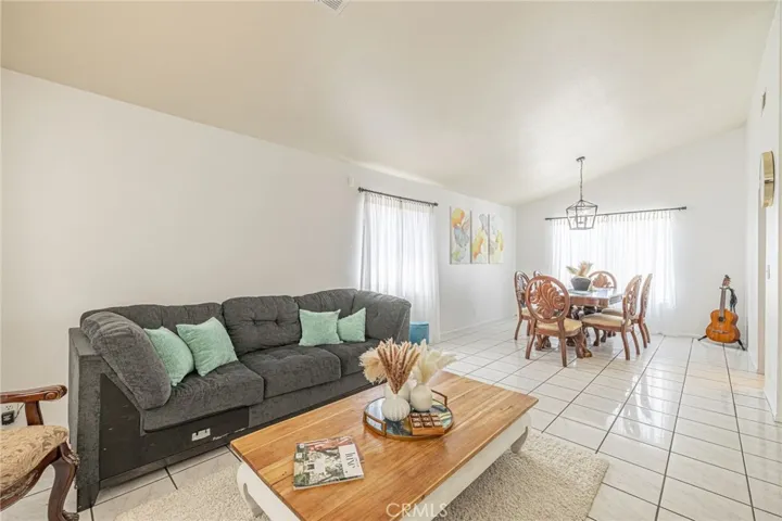 5744 E Avenue R11, Palmdale, California 93552