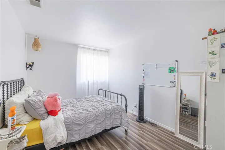 5744 E Avenue R11, Palmdale, California 93552