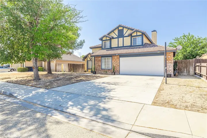 5744 E Avenue R11, Palmdale, California 93552